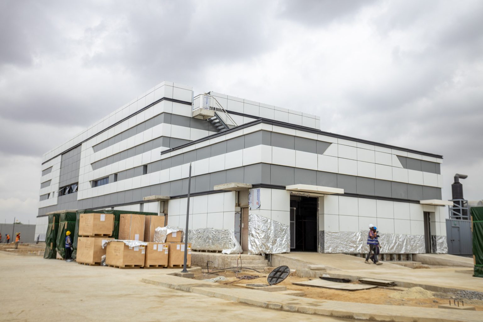 Imagem principal da publicação: Angola prepara operacionalização do novo data center nacional em 2026